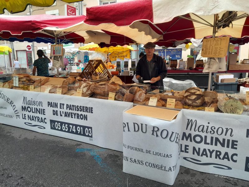 Epi-du-rouergue-commerçants-marche-saint-astier-boulanger